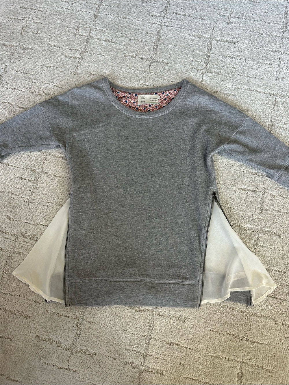 Anthropologie Women's Gray Pullover Sweatshirt w/zipper panels Sz XS